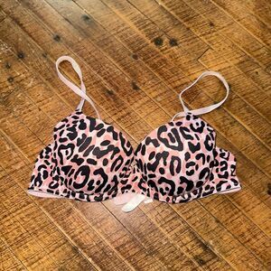 Victoria’s Secret Pink leopard wear everywhere lightly lined 36B bra